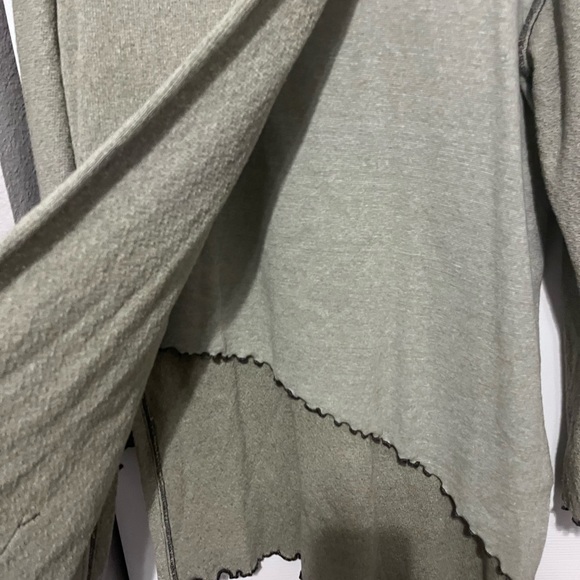 Krakerz light green sweater in medium - Picture 2 of 6